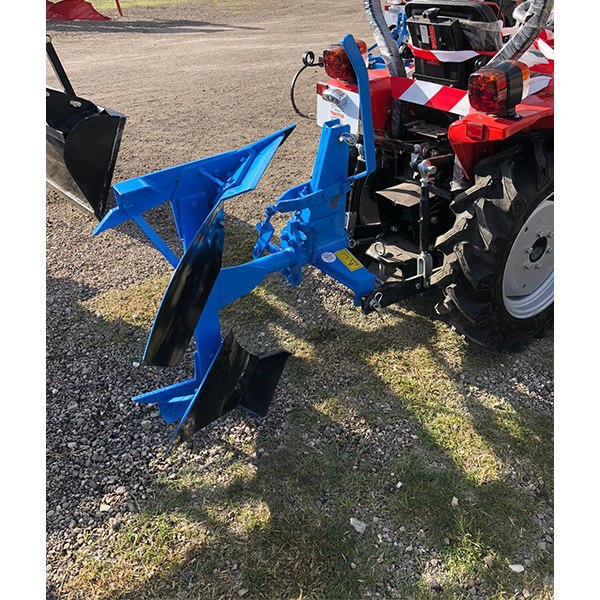 Garto AR tractor 180º plow