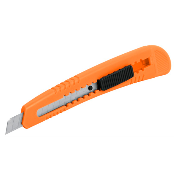 Fragmentable blade cutter with HR plastic guide