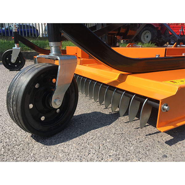 Brush cutter for Deleks DM-180 tractor