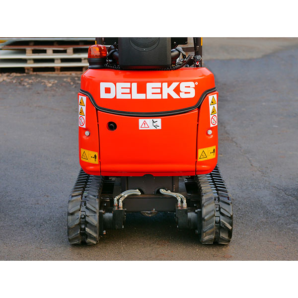1.0 ton 1-cylinder mini excavator Deleks M-90